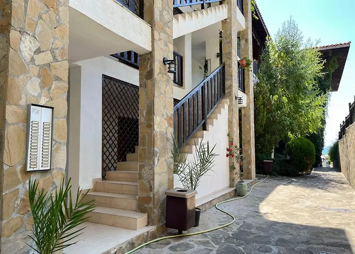 First Line Apartment In Sveti Vlas Next To Marina Complex Top Lägenhet *